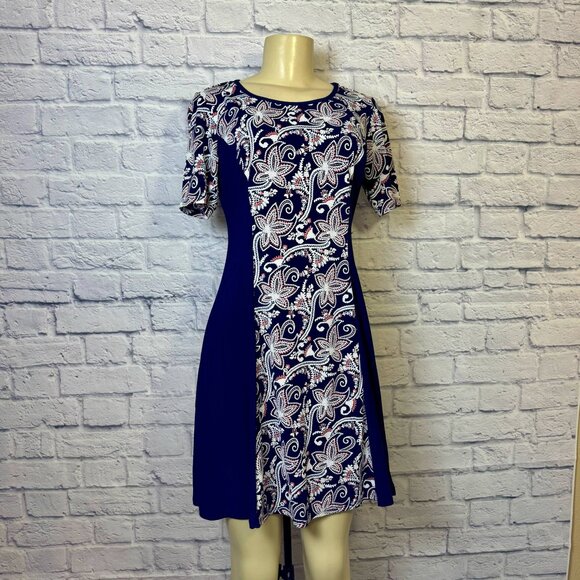 Sami & Jo Dresses & Skirts - Sami & Jo Petite Floral Fit & Flare Dress | Size PS